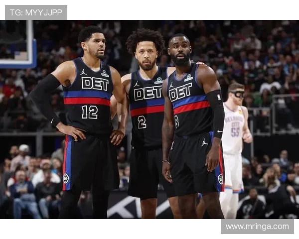 坎宁安强调防守驱动进攻活力满场飞奔取胜之道篮球赛场团队精神 坎宁安强调防守驱动进攻活力满场飞奔取胜之道篮球赛场团队精神